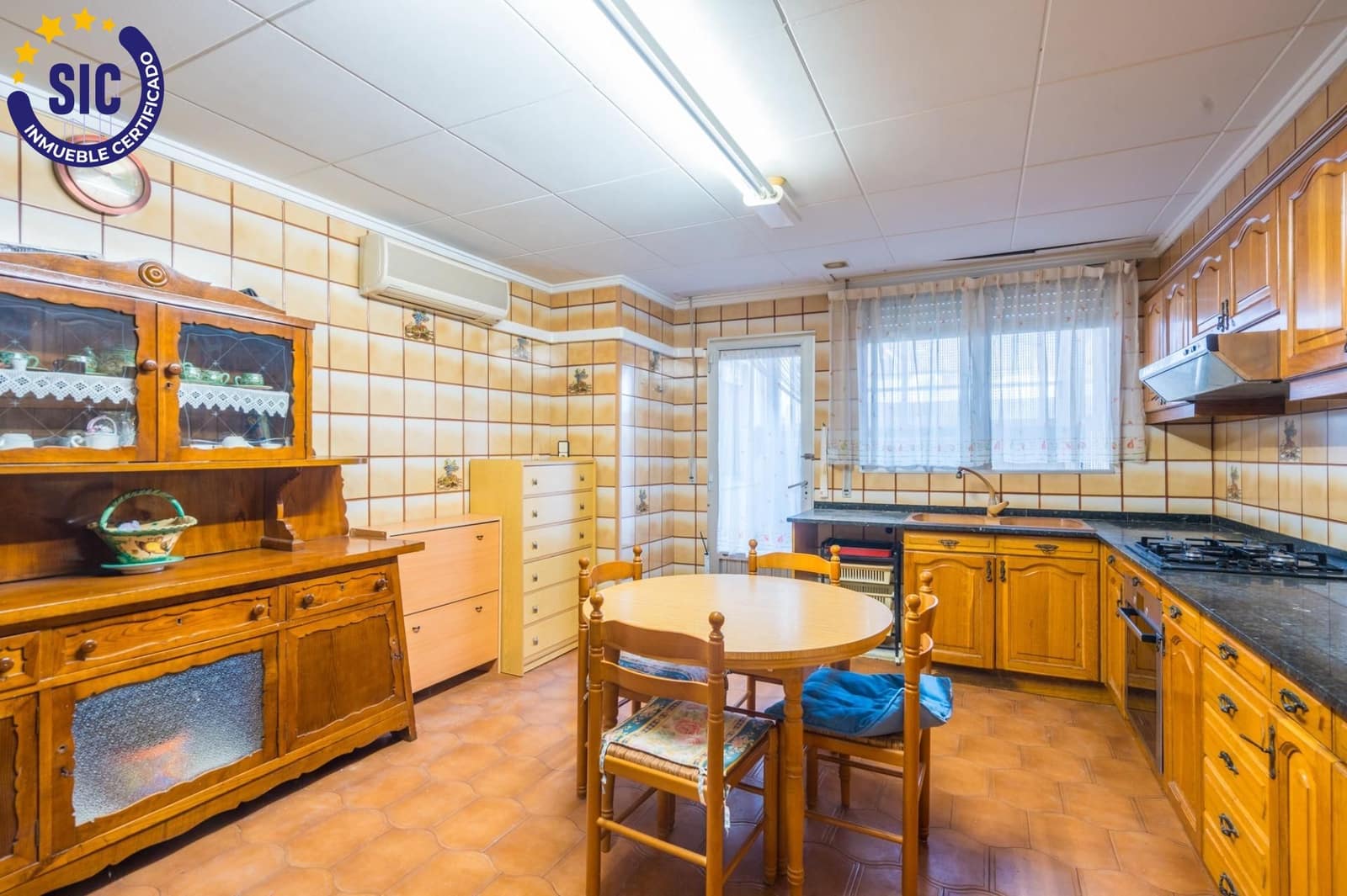 6 soverom Rekkehus til salgs i Sagunto / Sagunt med garasje - € 360 000 (Ref: 9934359)
