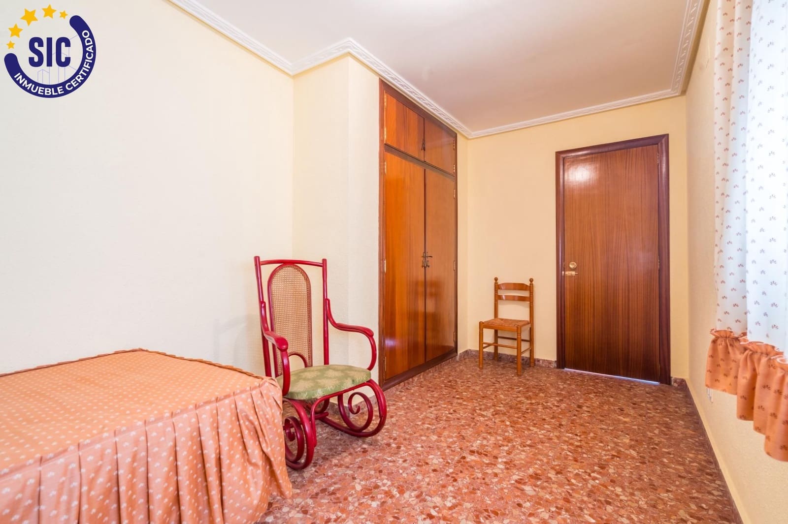 6 soverom Rekkehus til salgs i Sagunto / Sagunt med garasje - € 360 000 (Ref: 9934359)