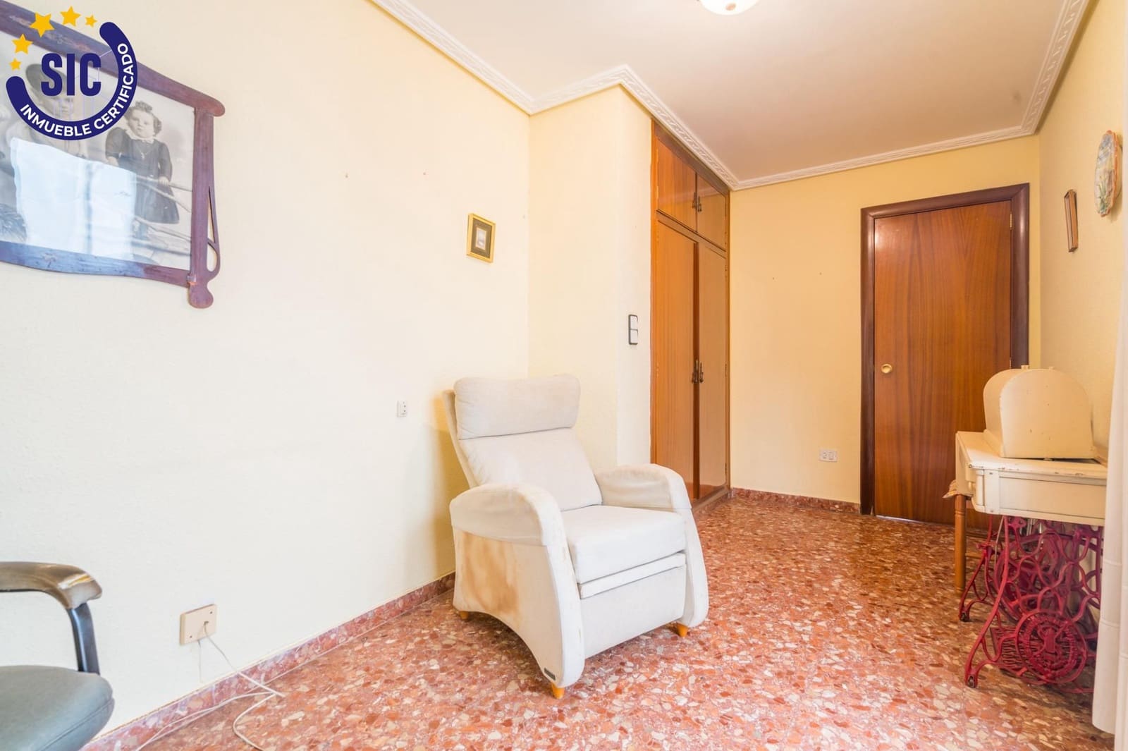 6 soverom Rekkehus til salgs i Sagunto / Sagunt med garasje - € 360 000 (Ref: 9934359)