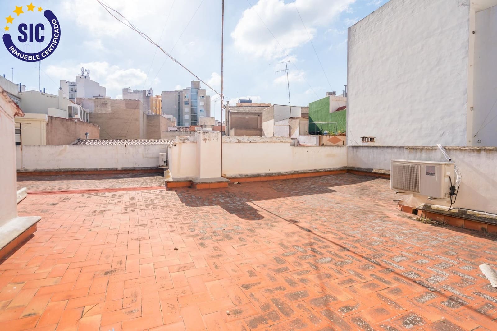 6 soverom Rekkehus til salgs i Sagunto / Sagunt med garasje - € 360 000 (Ref: 9934359)
