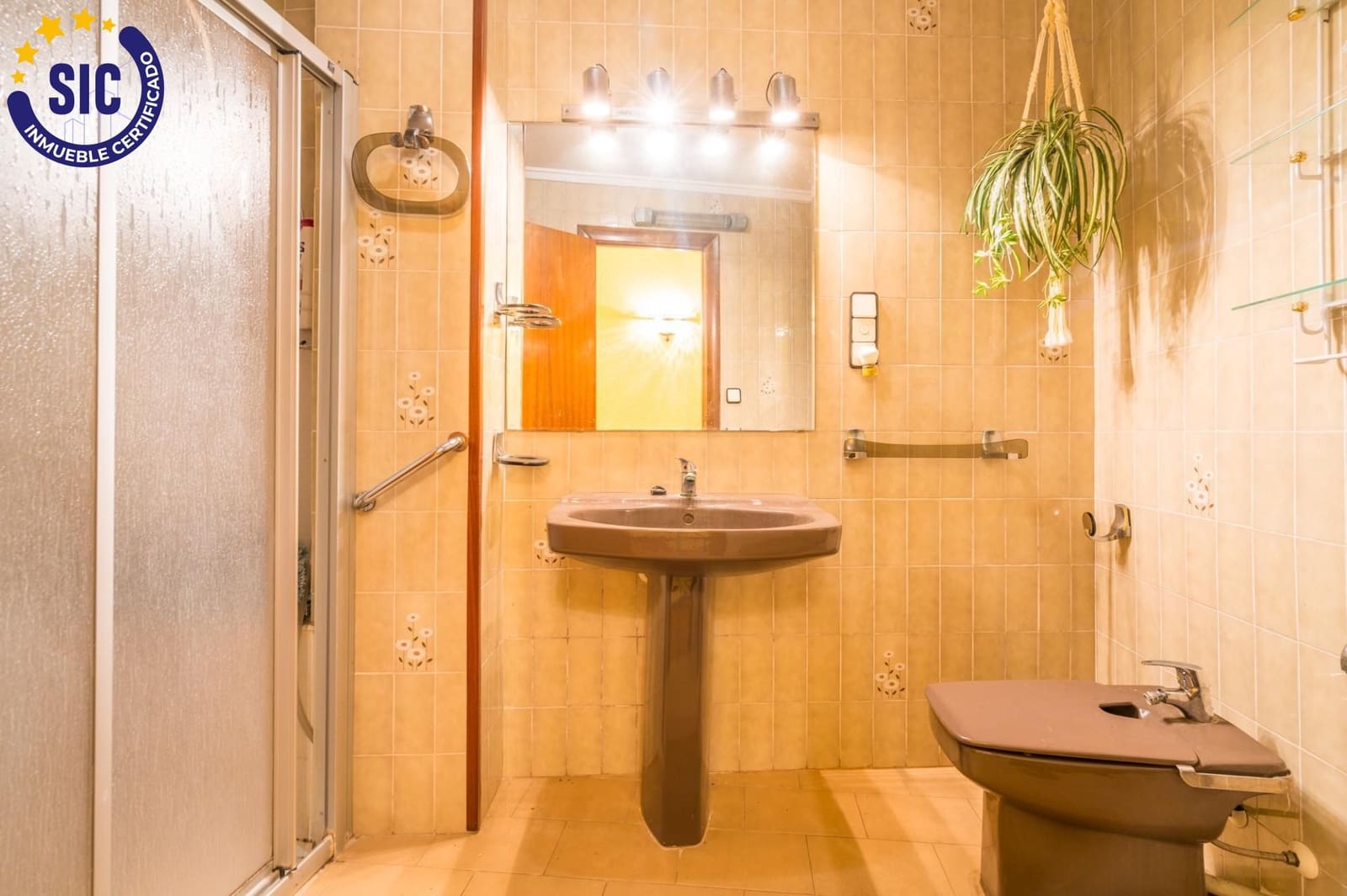 6 soverom Rekkehus til salgs i Sagunto / Sagunt med garasje - € 360 000 (Ref: 9934359)