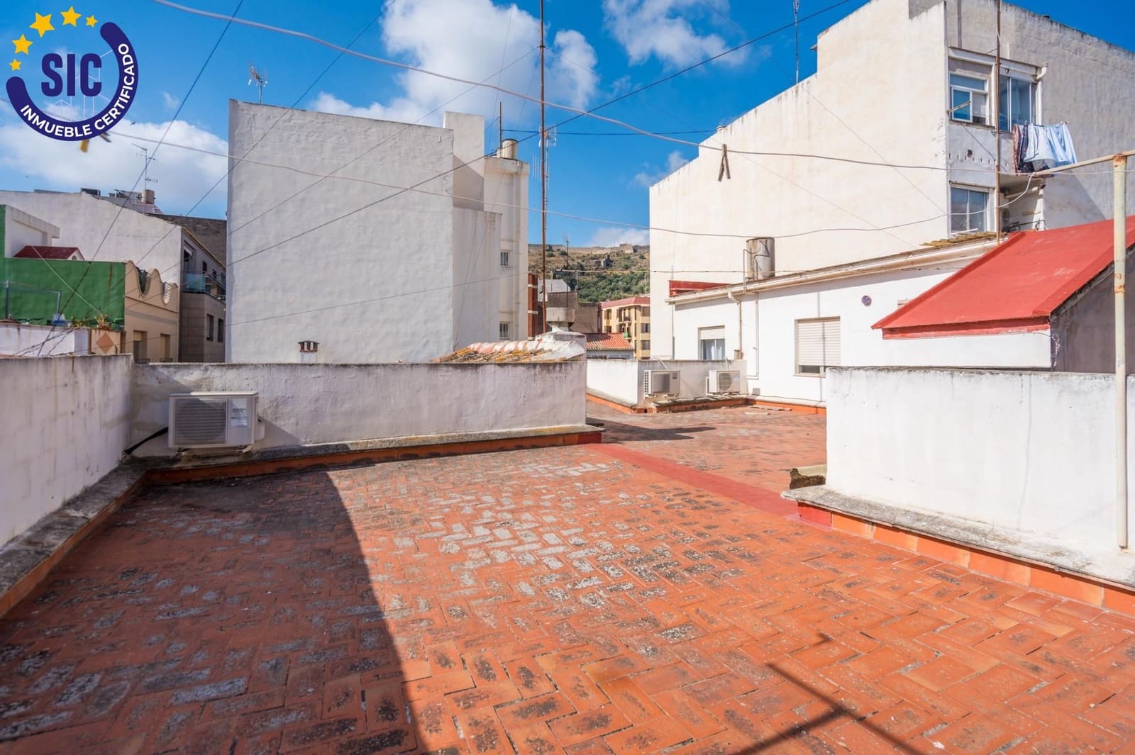 6 soverom Rekkehus til salgs i Sagunto / Sagunt med garasje - € 360 000 (Ref: 9934359)