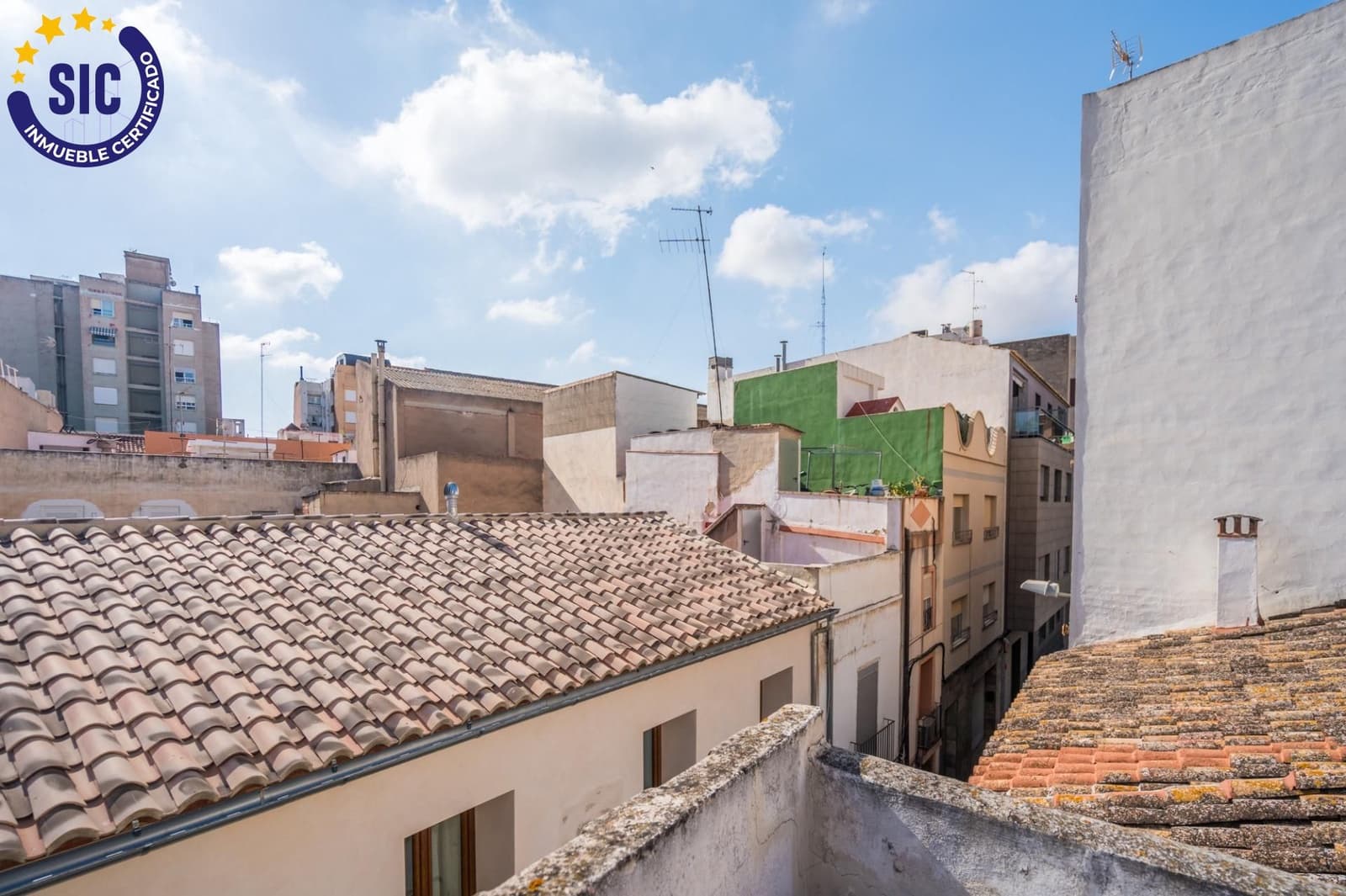 6 soverom Rekkehus til salgs i Sagunto / Sagunt med garasje - € 360 000 (Ref: 9934359)