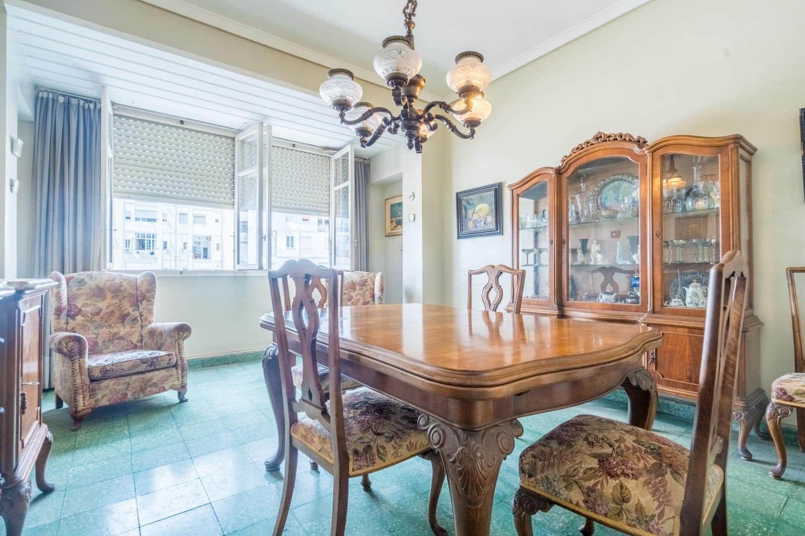 6 bedroom Flat for sale in Valencia city - € 710,000 (Ref: 9934360)