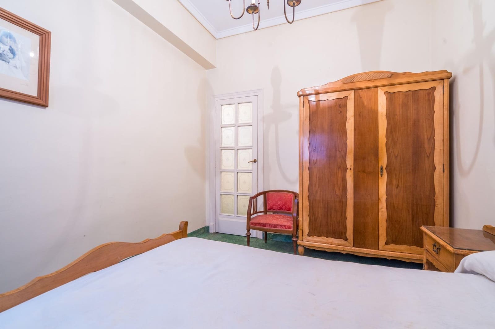 6 bedroom Flat for sale in Valencia city - € 710,000 (Ref: 9934360)