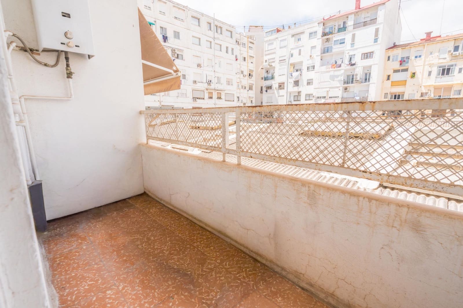 6 bedroom Flat for sale in Valencia city - € 710,000 (Ref: 9934360)