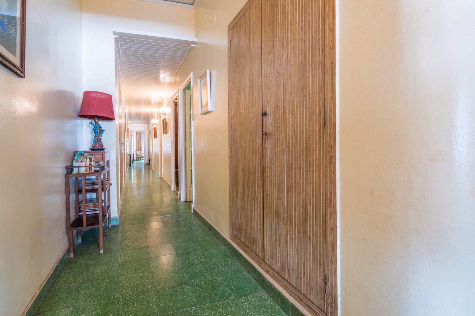 6 bedroom Flat for sale in Valencia city - € 710,000 (Ref: 9934360)