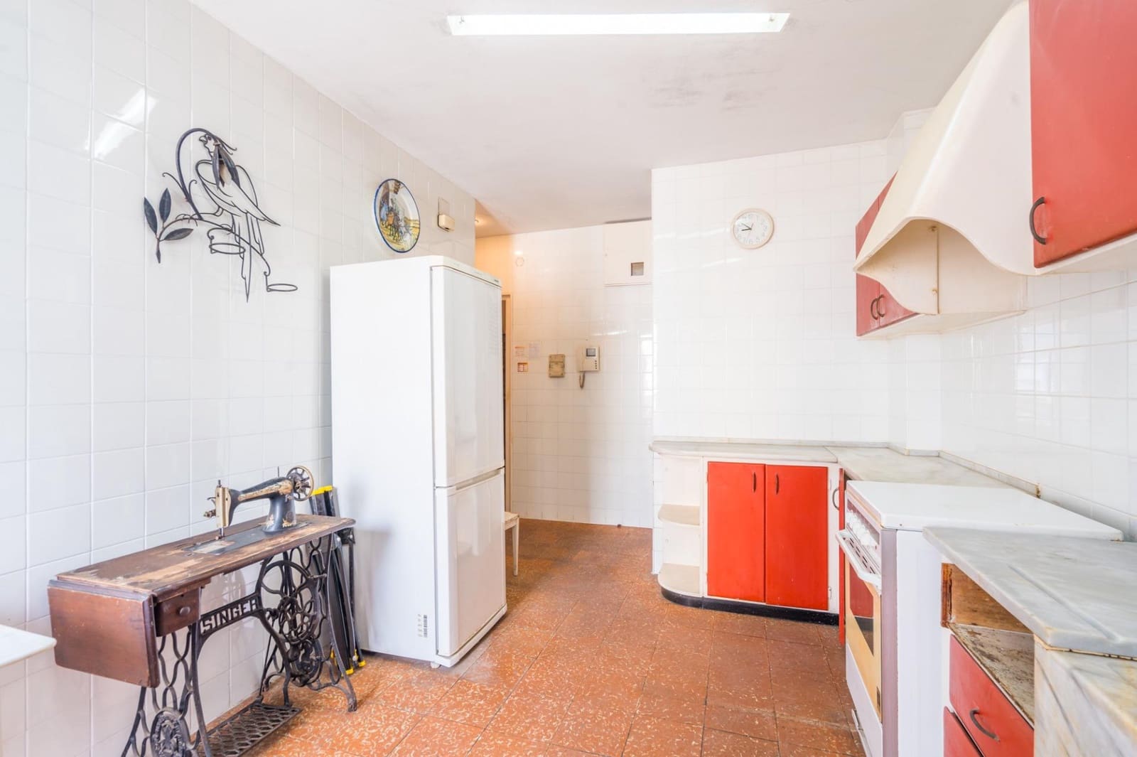 6 bedroom Flat for sale in Valencia city - € 710,000 (Ref: 9934360)