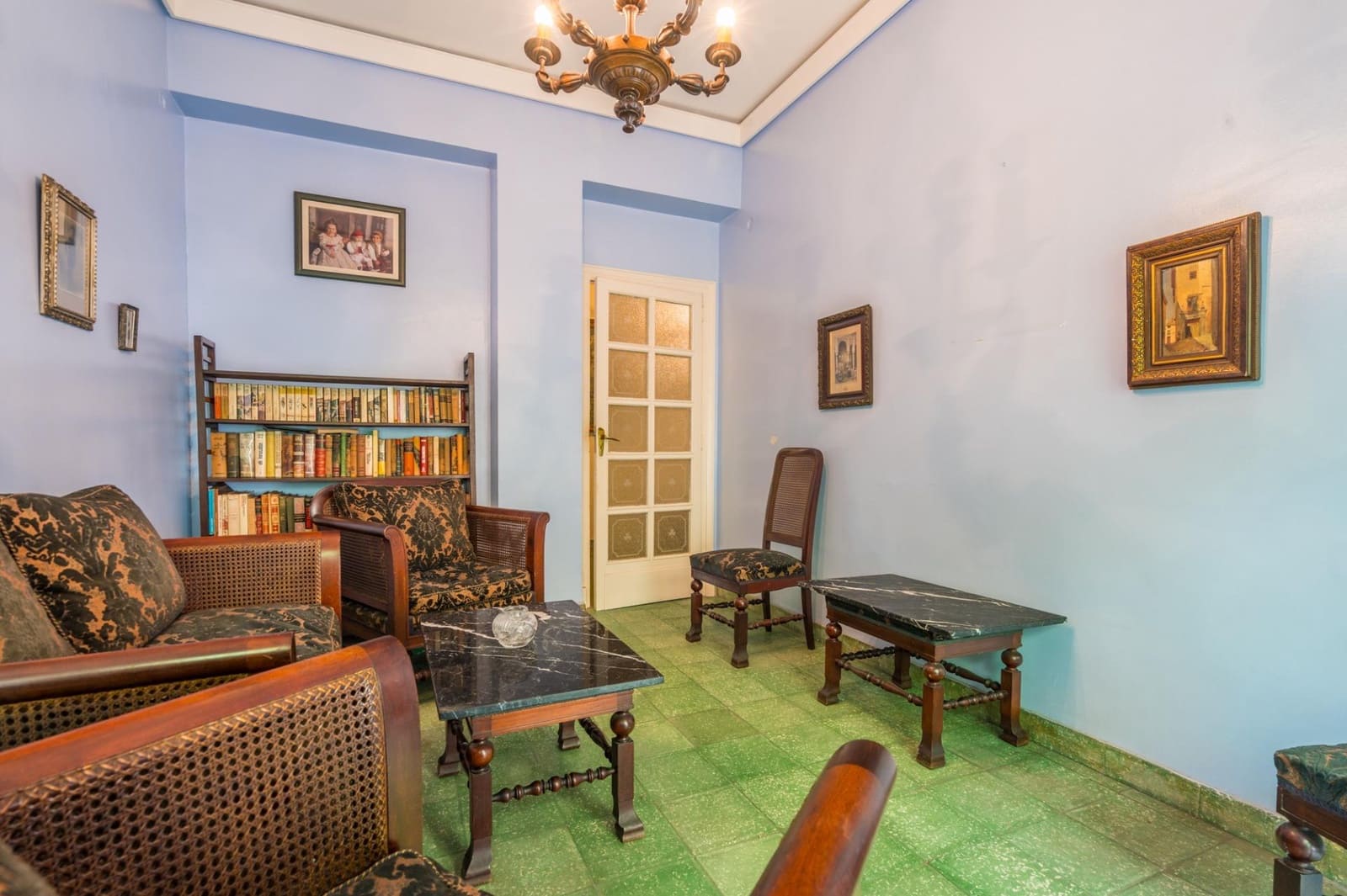 6 bedroom Flat for sale in Valencia city - € 710,000 (Ref: 9934360)