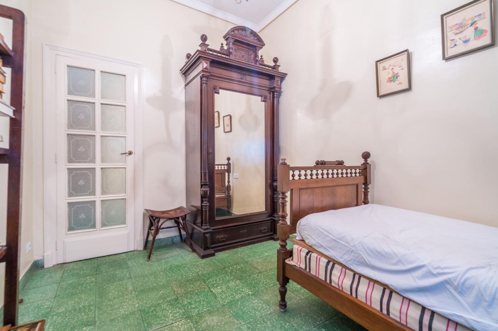 6 bedroom Flat for sale in Valencia city - € 710,000 (Ref: 9934360)