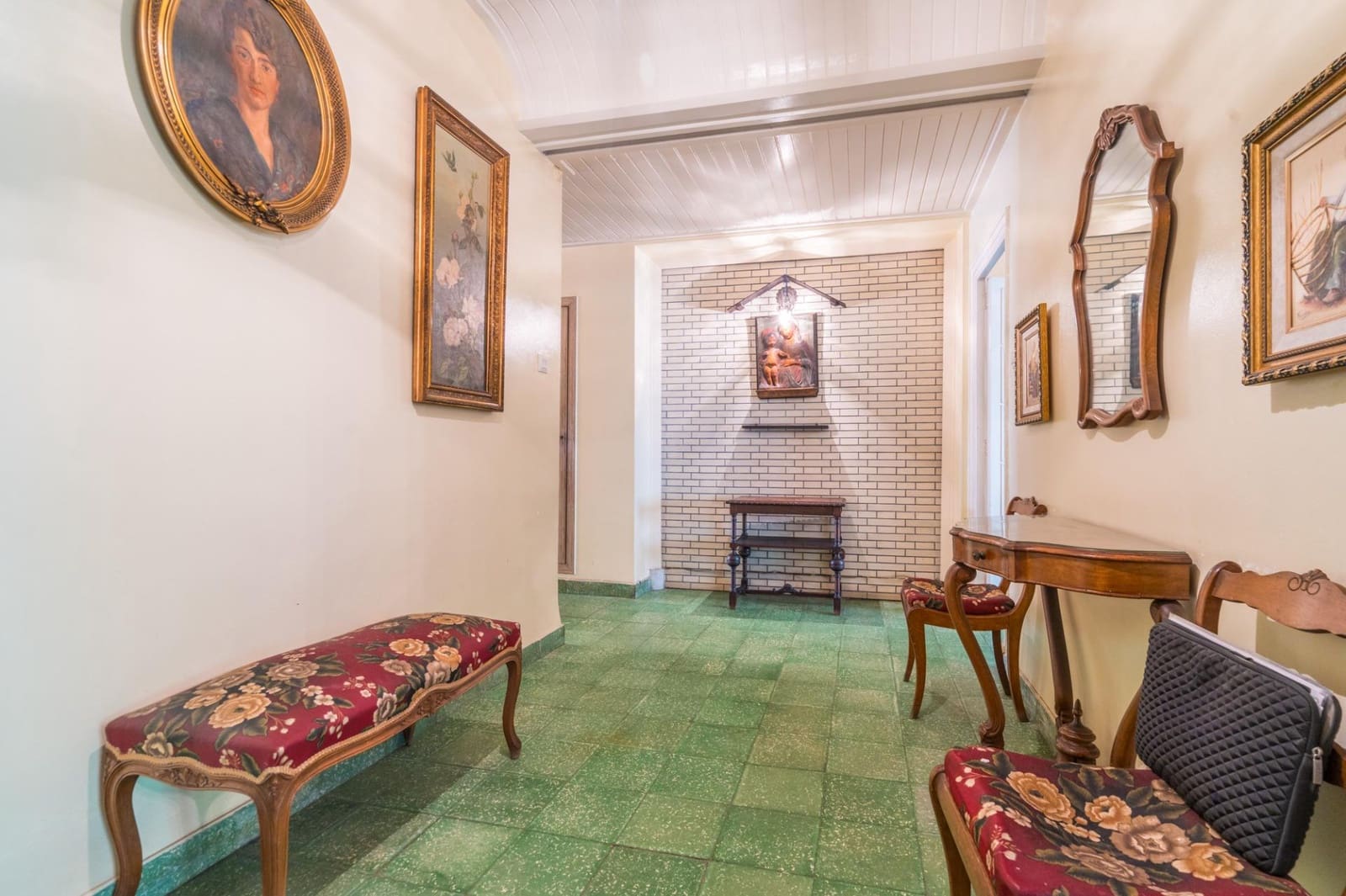 6 bedroom Flat for sale in Valencia city - € 710,000 (Ref: 9934360)