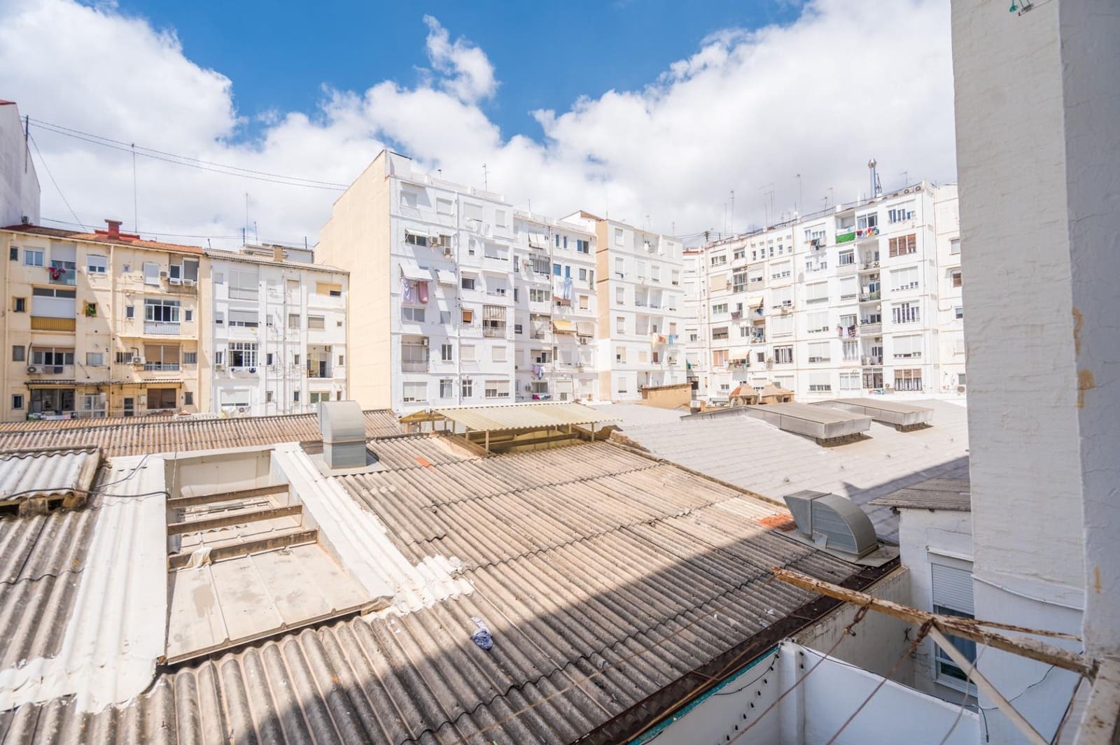 6 bedroom Flat for sale in Valencia city - € 710,000 (Ref: 9934360)