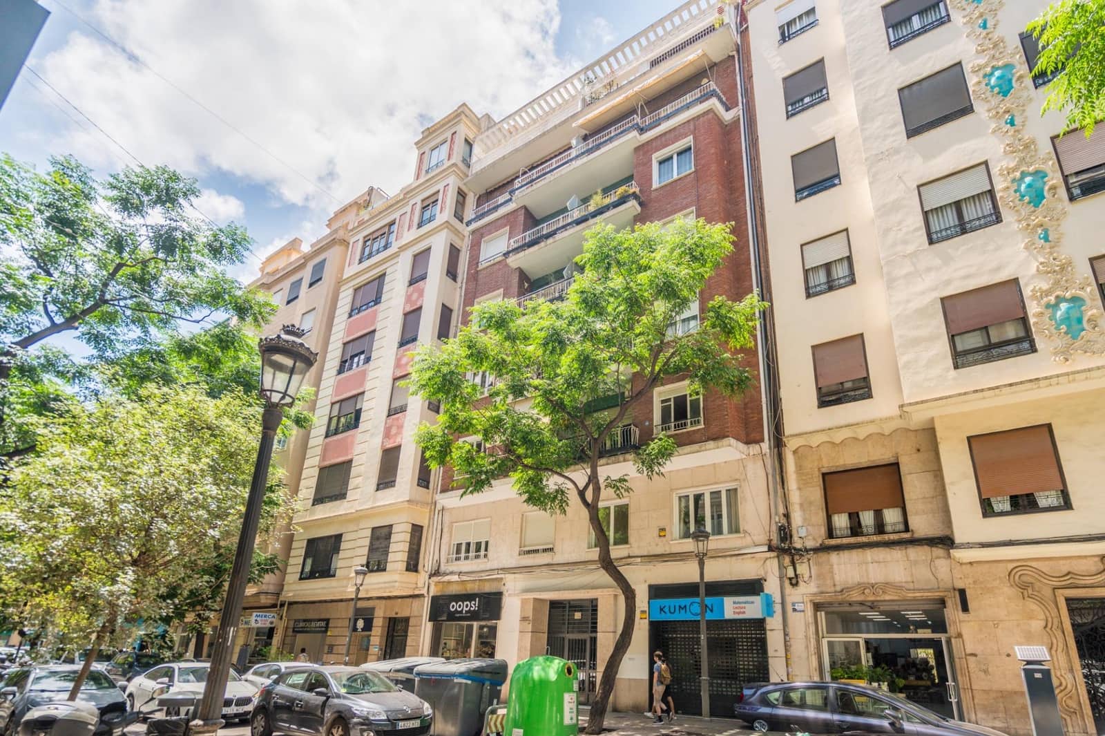6 bedroom Flat for sale in Valencia city - € 710,000 (Ref: 9934360)