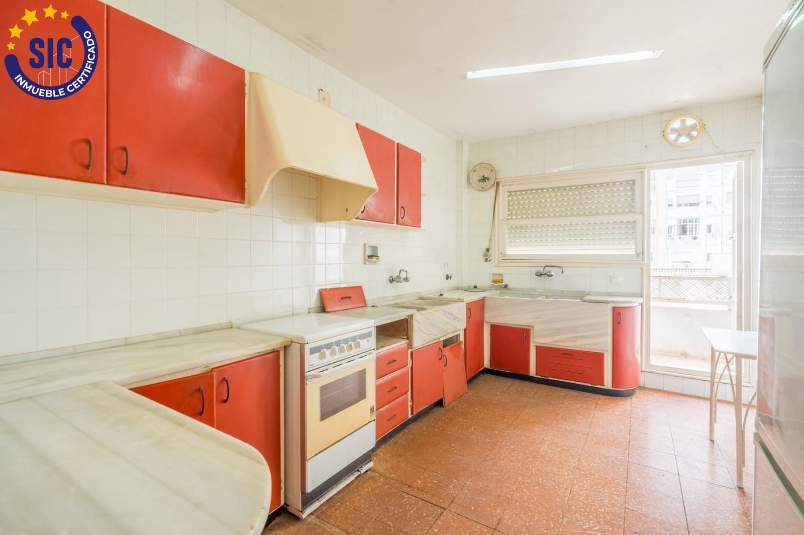 6 bedroom Flat for sale in Valencia city - € 710,000 (Ref: 9934360)