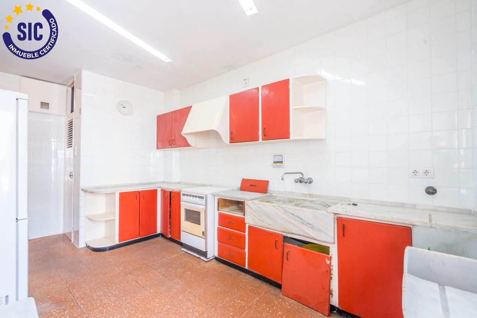 6 bedroom Flat for sale in Valencia city - € 710,000 (Ref: 9934360)