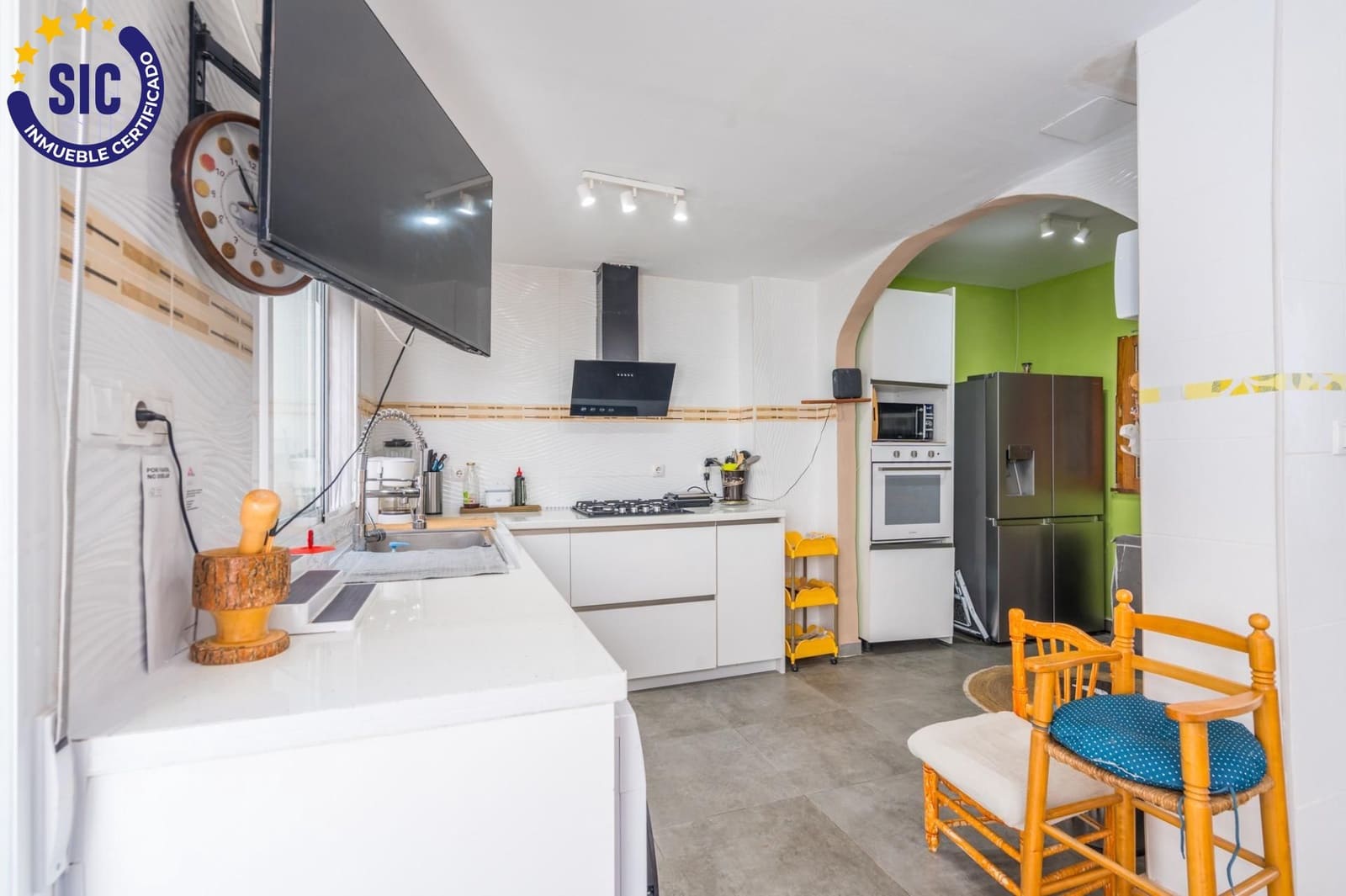 2 slaapkamer Appartement te koop in Alginet met garage - € 170.000 (Ref: 9936530)