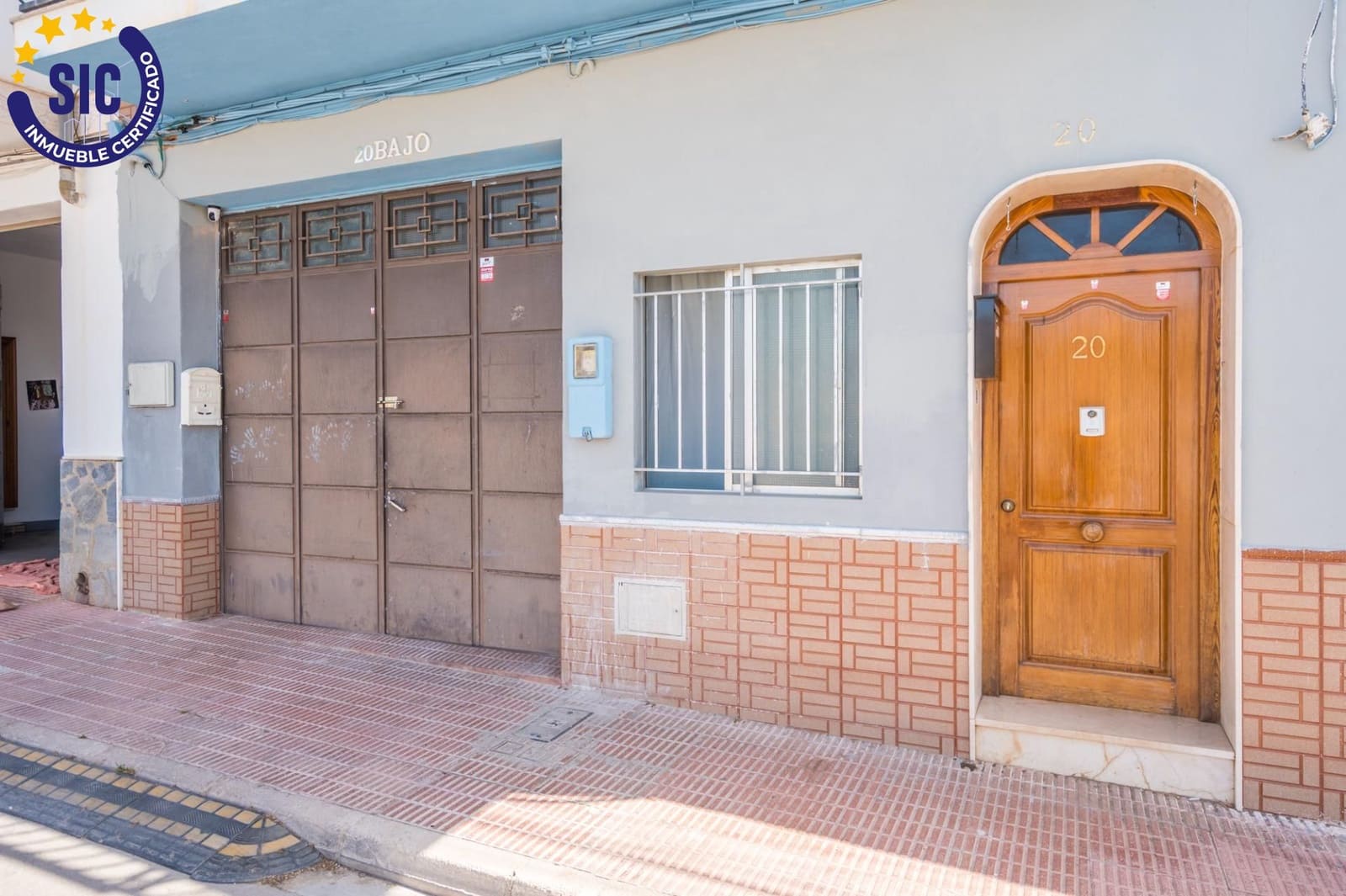 2 slaapkamer Appartement te koop in Alginet met garage - € 170.000 (Ref: 9936530)