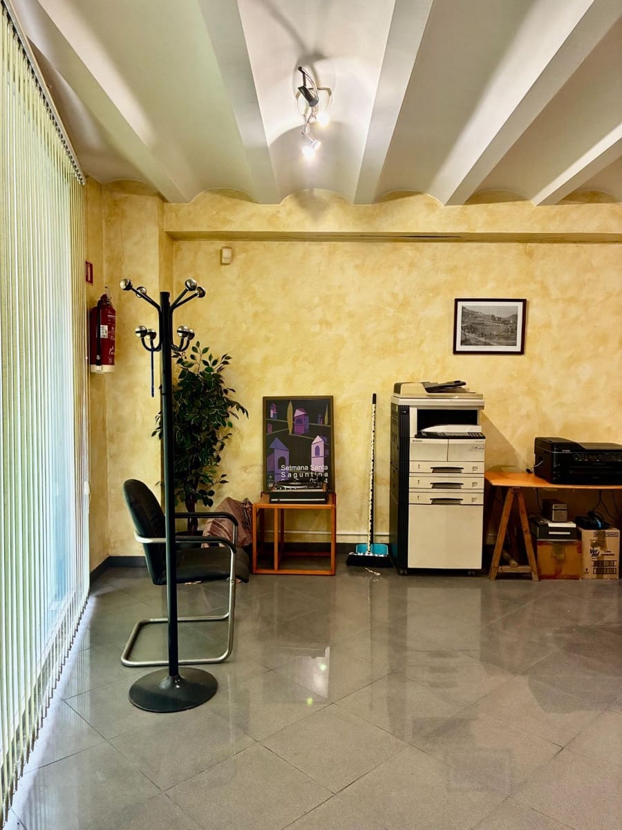 Commercial for sale in Sagunto / Sagunt - € 99,900 (Ref: 9942662)