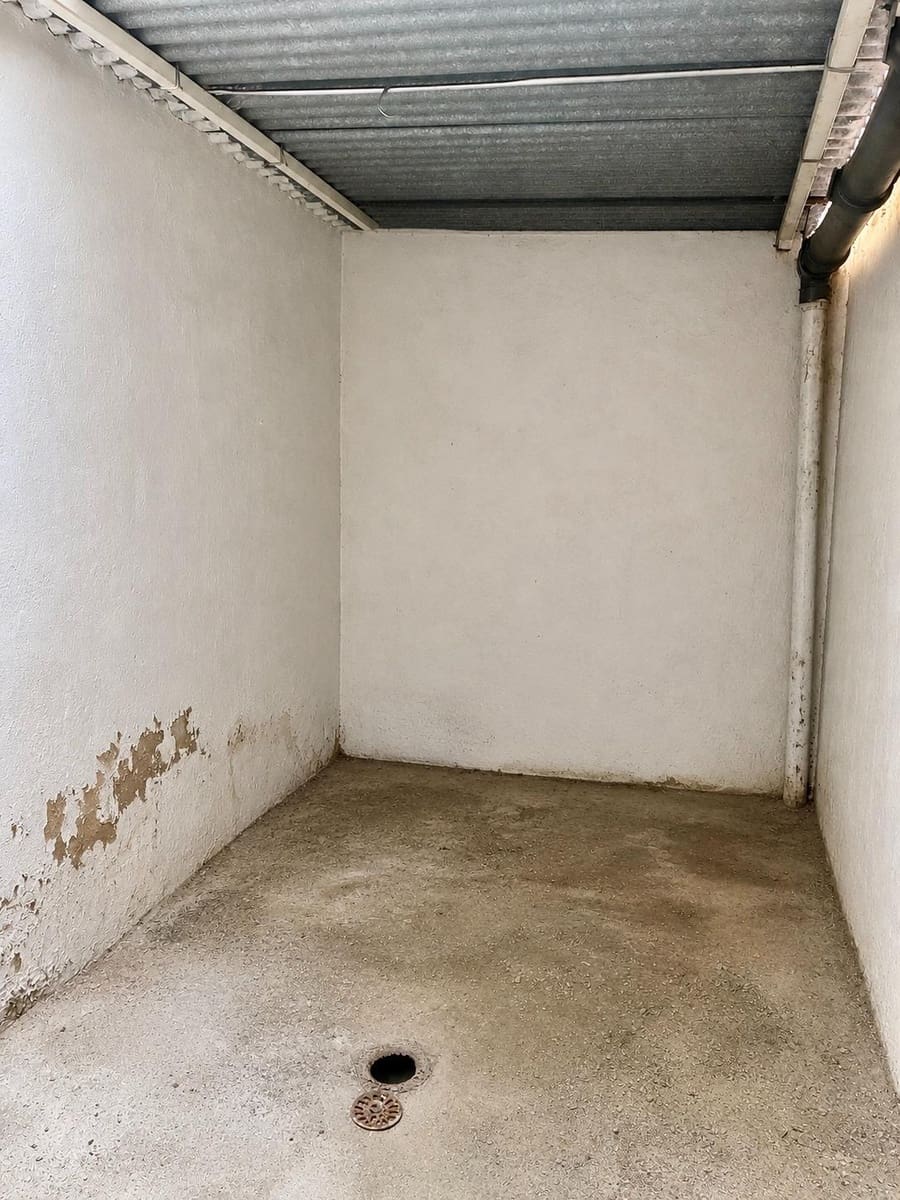 Commercial for sale in Sagunto / Sagunt - € 99,900 (Ref: 9942662)