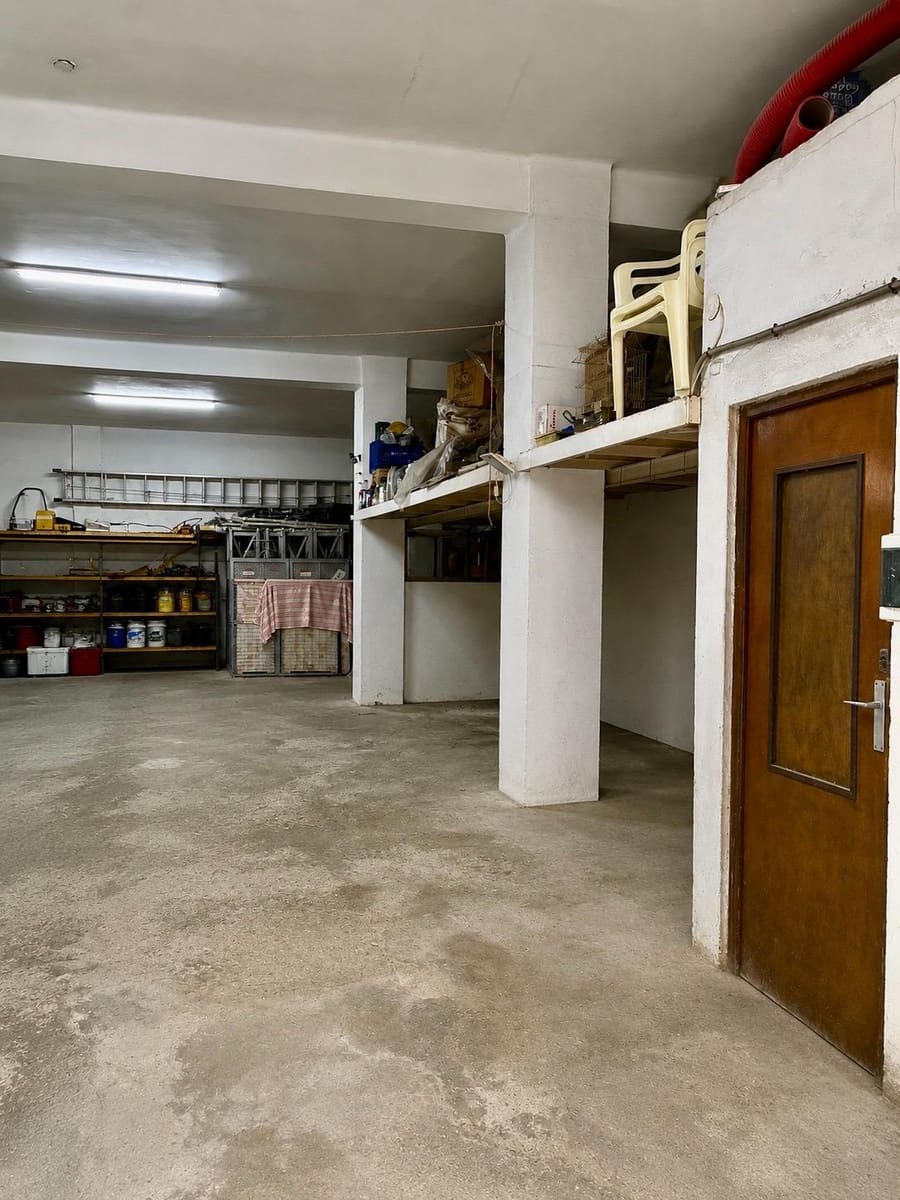 Commercial for sale in Sagunto / Sagunt - € 199,900 (Ref: 9942663)