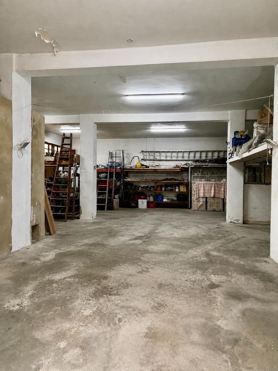 Commercial for sale in Sagunto / Sagunt - € 199,900 (Ref: 9942663)