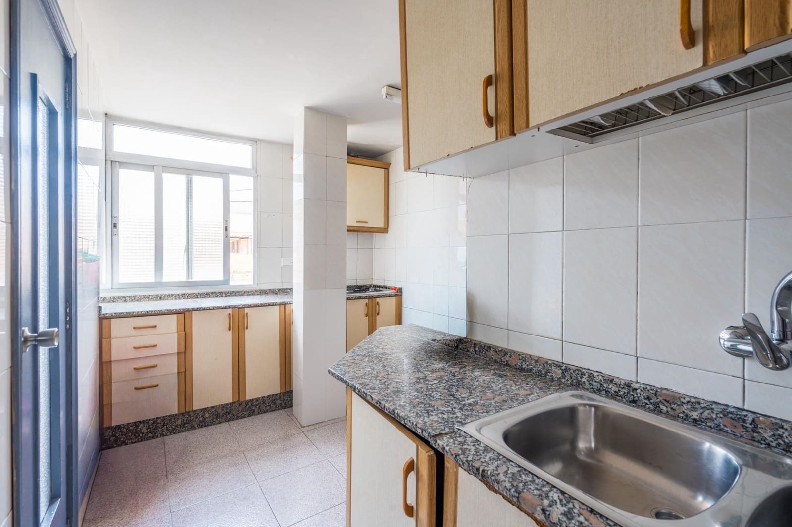 4 sovrum Lägenhet till salu i Valencia stad - 198 000 € (Ref: 9965397)
