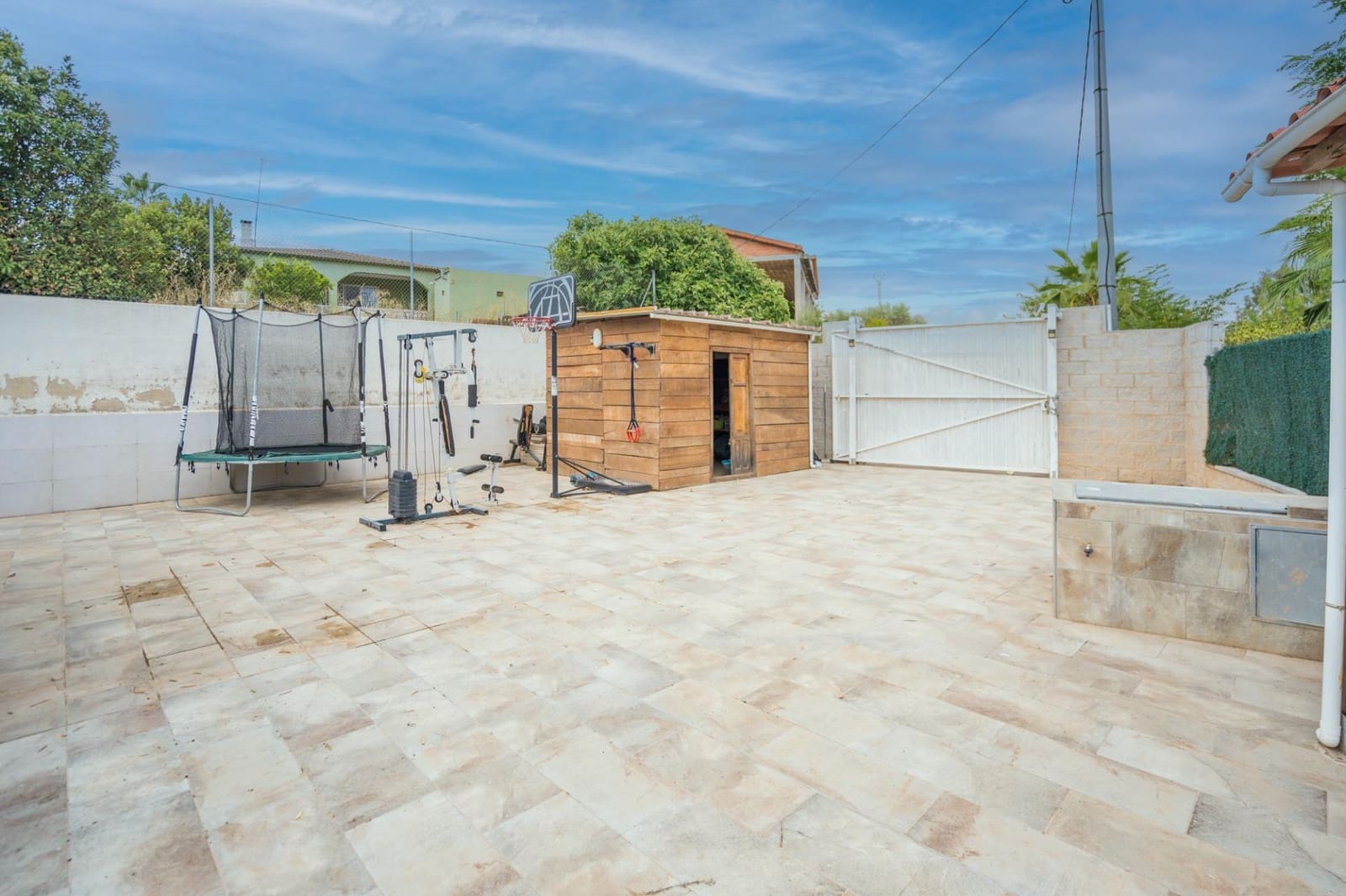3 soveværelse Finca/Landehus til salg i Pedralba med swimmingpool - € 160.000 (Ref: 9970761)