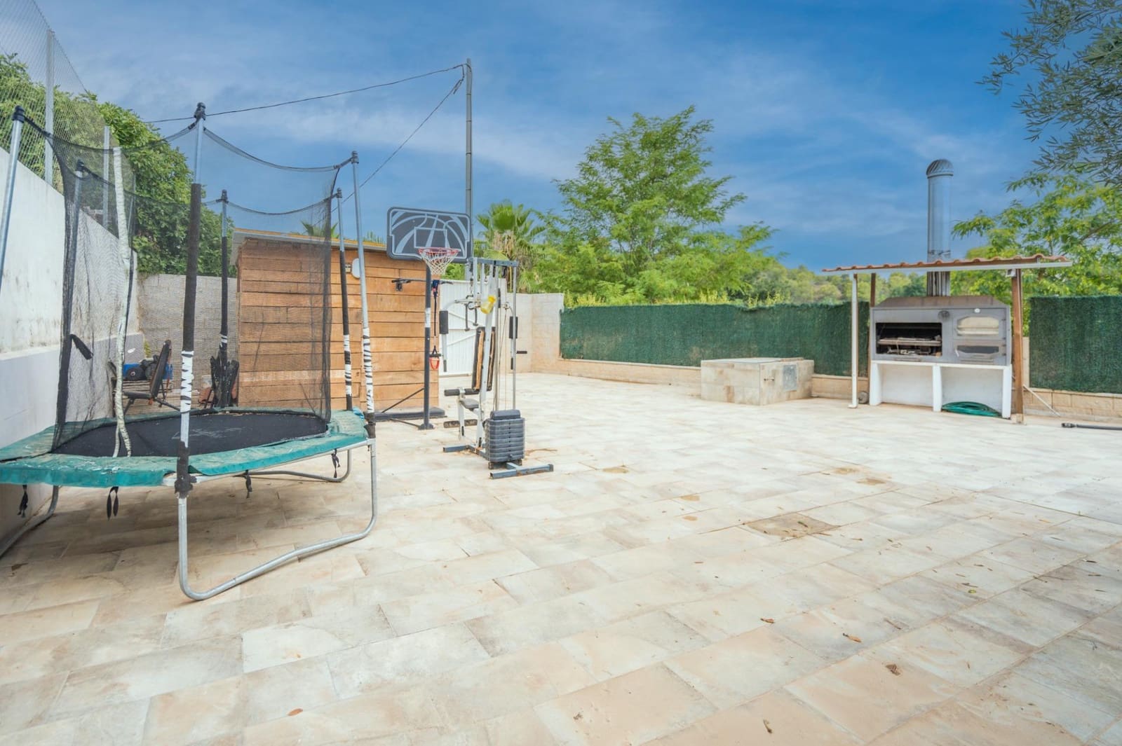 3 soveværelse Finca/Landehus til salg i Pedralba med swimmingpool - € 160.000 (Ref: 9970761)