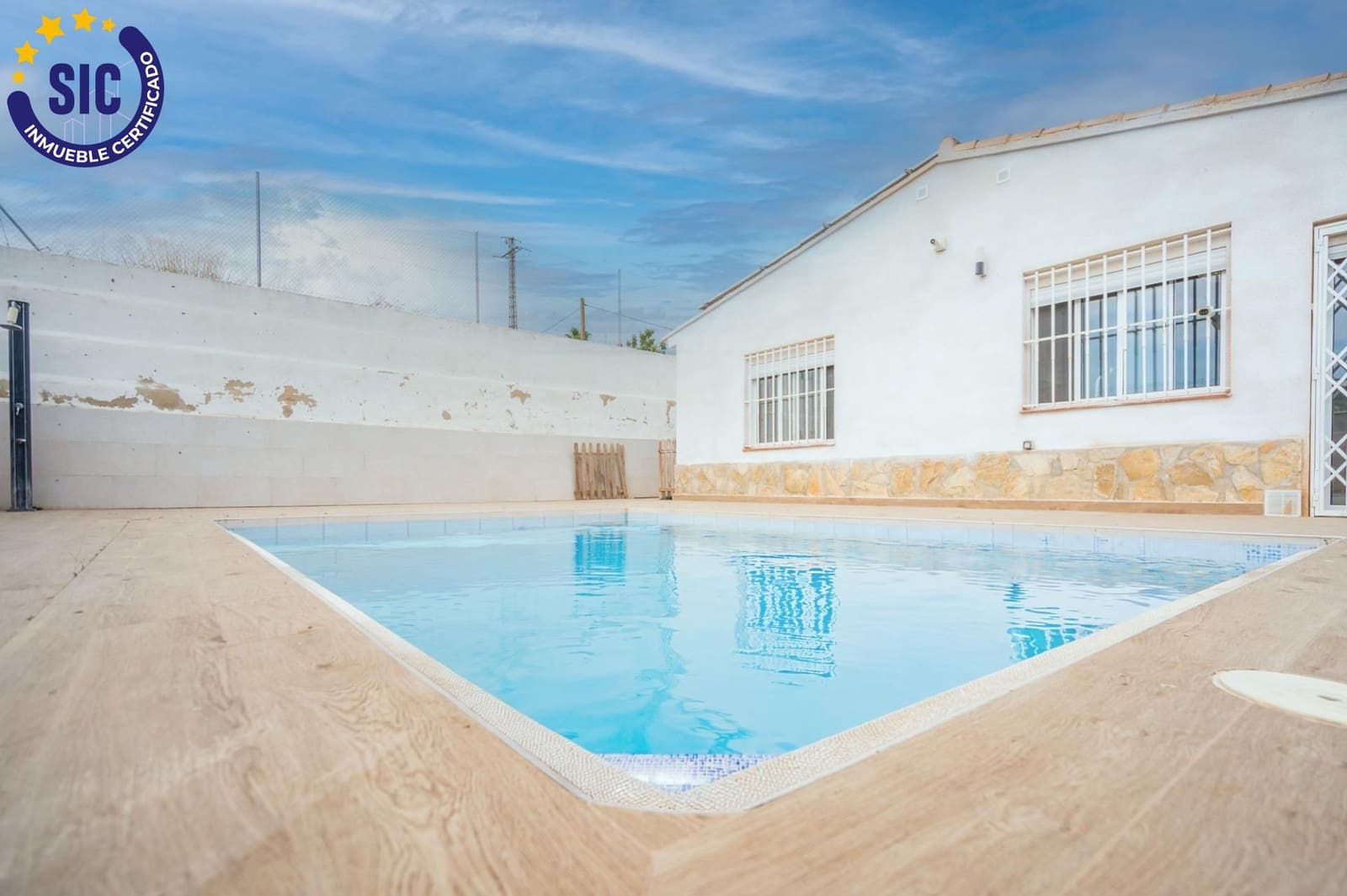 3 quarto Quinta/Casa Rural para venda em Pedralba com piscina - 160 000 € (Ref: 9970761)
