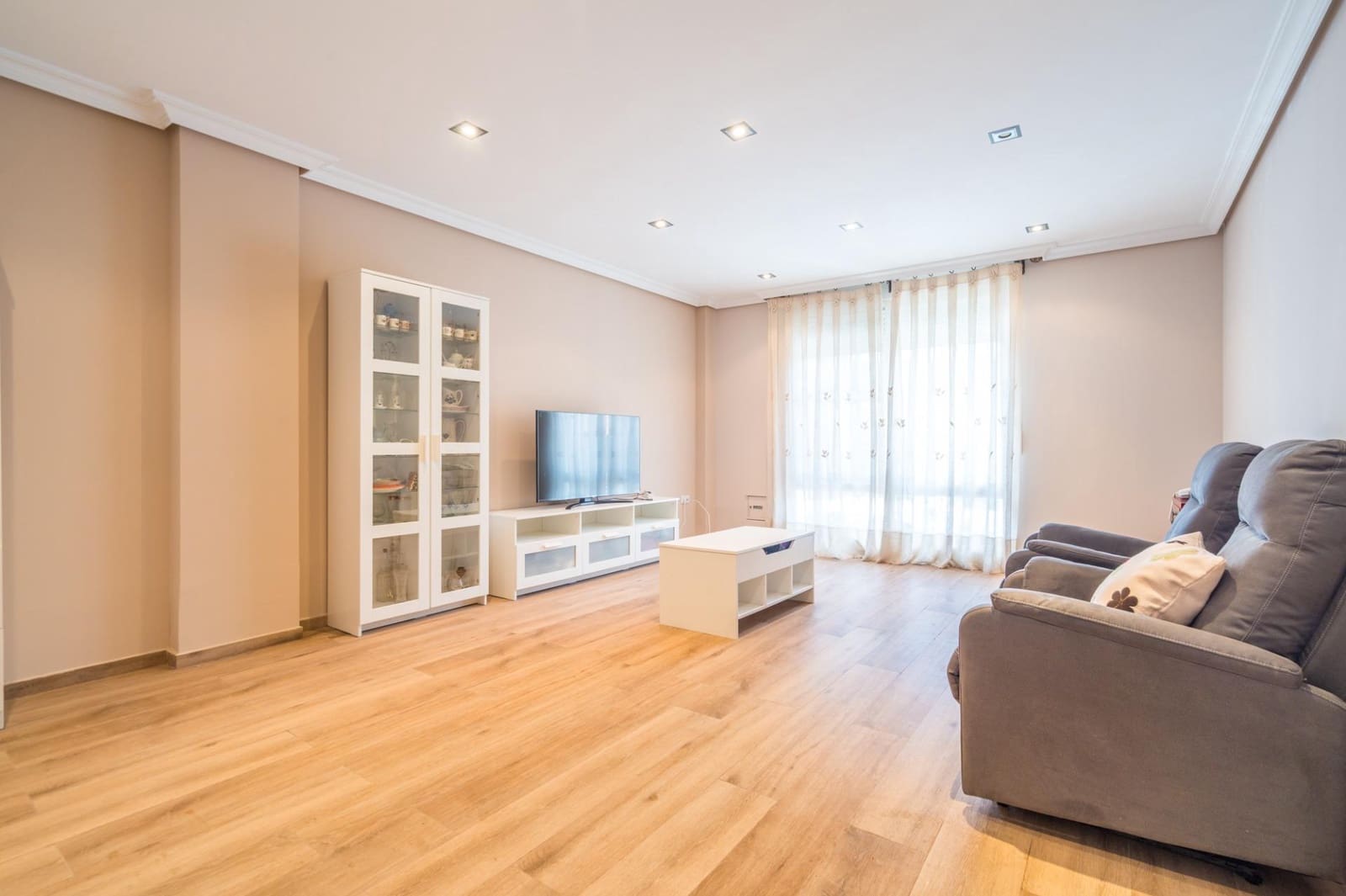 4 soverom Leilighet til salgs i Aldaia med garasje - € 319 900 (Ref: 9973452)