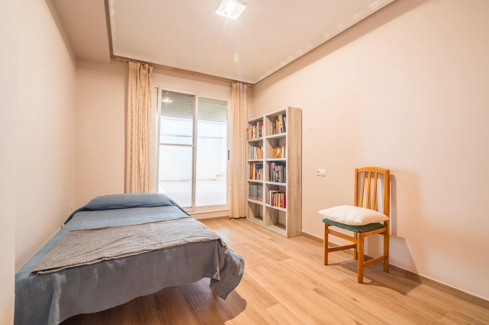 4 soverom Leilighet til salgs i Aldaia med garasje - € 319 900 (Ref: 9973452)
