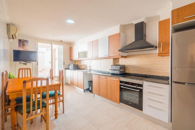4 soverom Leilighet til salgs i Aldaia med garasje - € 319 900 (Ref: 9973452)