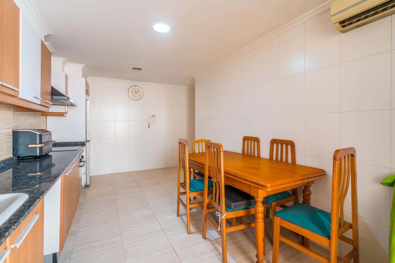 4 soverom Leilighet til salgs i Aldaia med garasje - € 319 900 (Ref: 9973452)