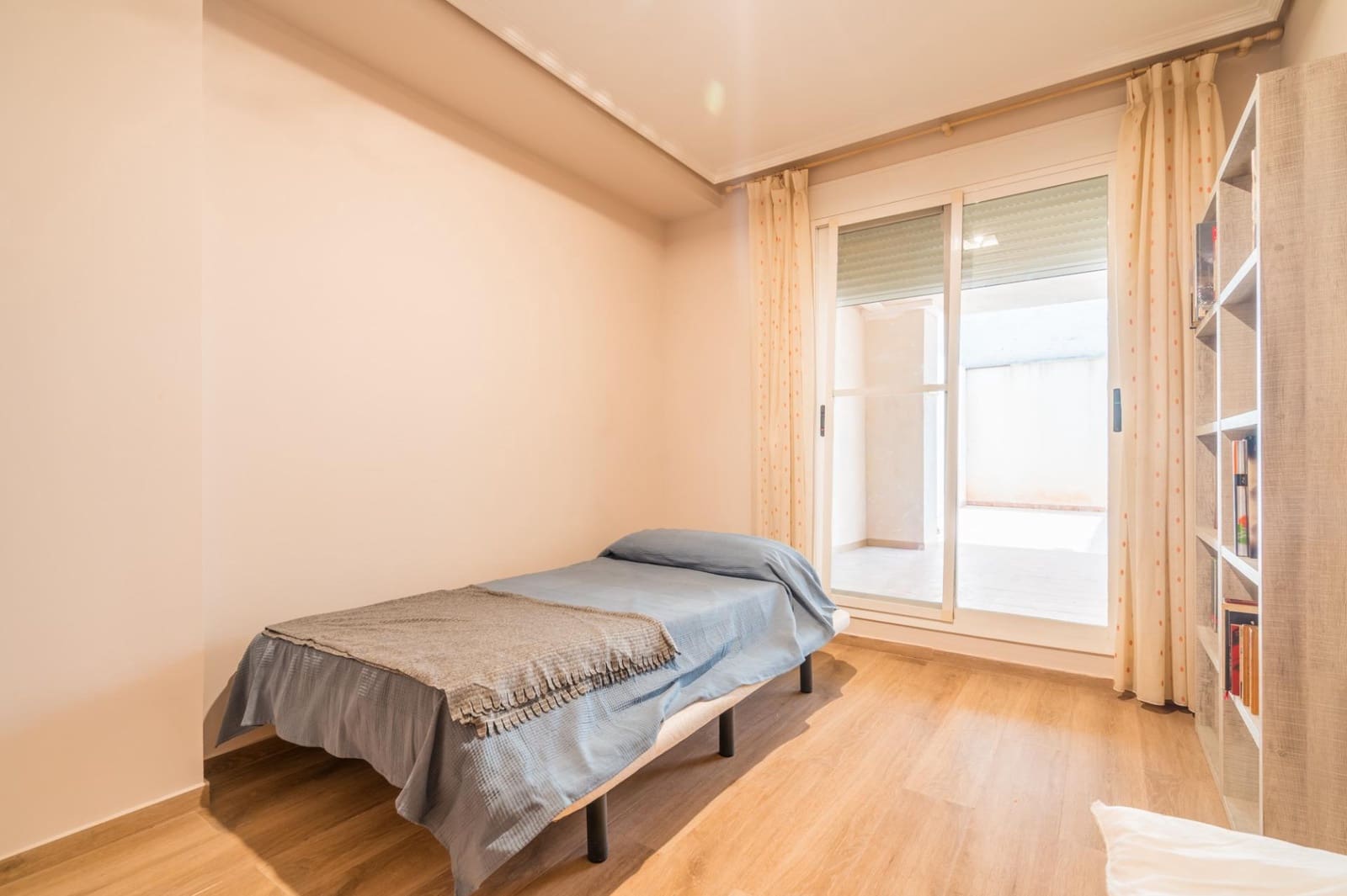 4 soverom Leilighet til salgs i Aldaia med garasje - € 319 900 (Ref: 9973452)