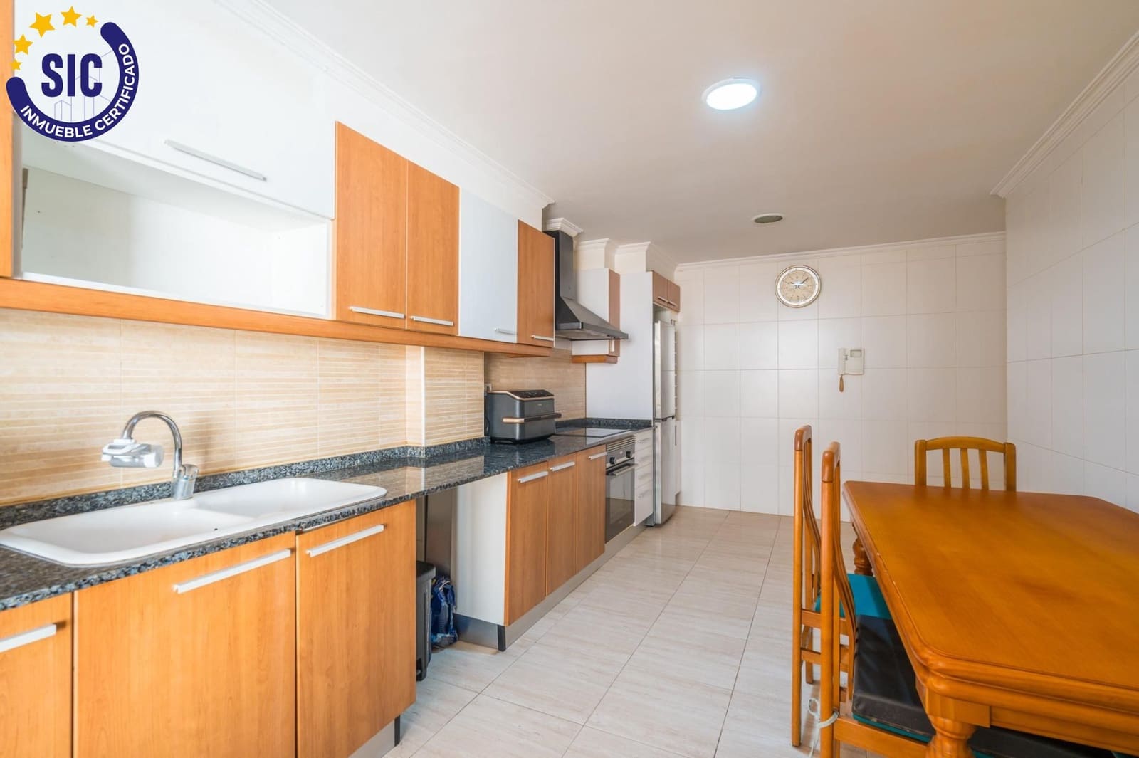 4 makuuhuone Asunto myytävänä paikassa Aldaia mukana 
autotalli - 319 900 € (Ref: 9973452)
