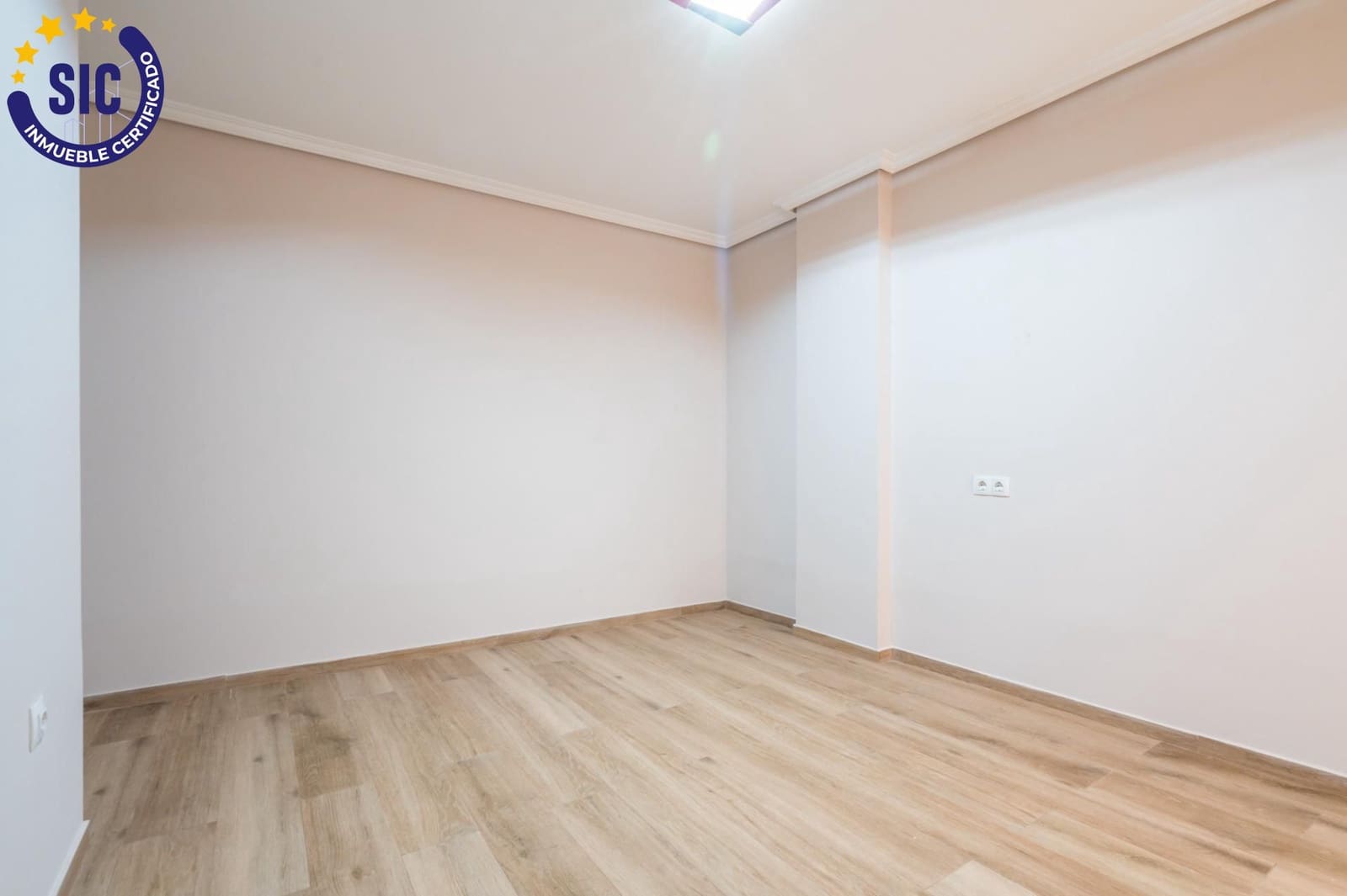 4 makuuhuone Asunto myytävänä paikassa Aldaia mukana 
autotalli - 319 900 € (Ref: 9973452)