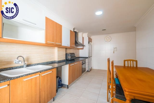 4 slaapkamer Flat te koop in Aldaia met garage - € 319.900 (Ref: 9973452)