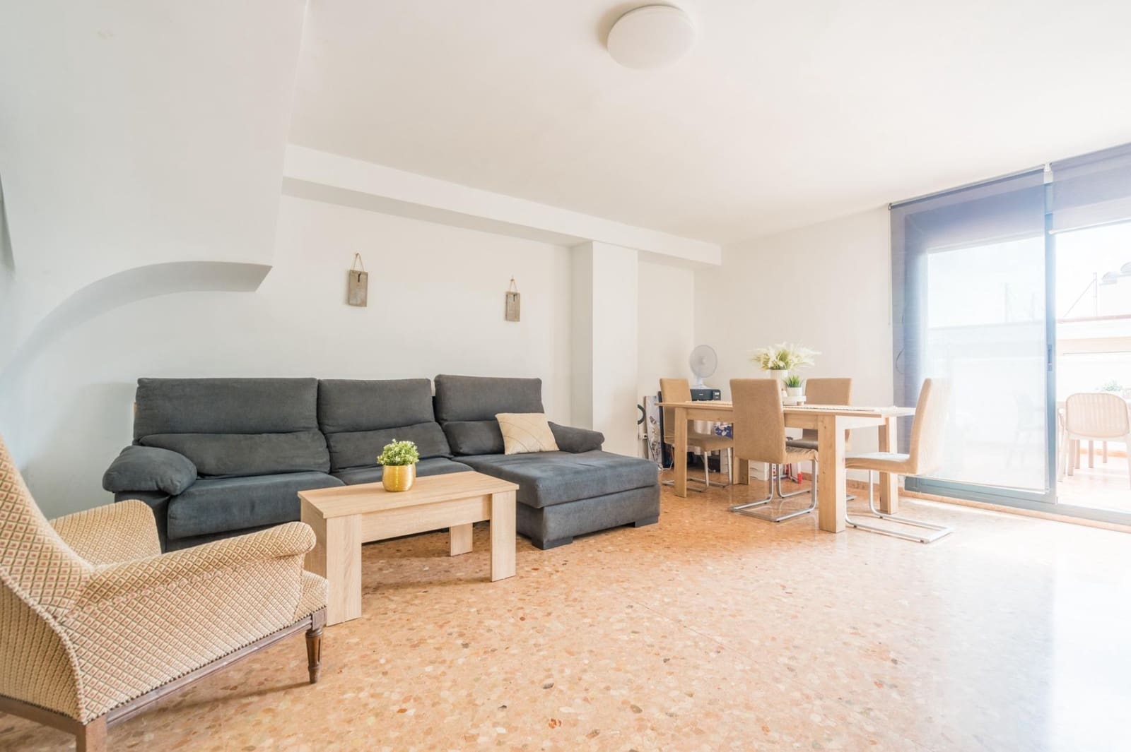3 slaapkamer Penthouse te koop in Riba-roja de Turia met zwembad garage - € 265.000 (Ref: 9983121)
