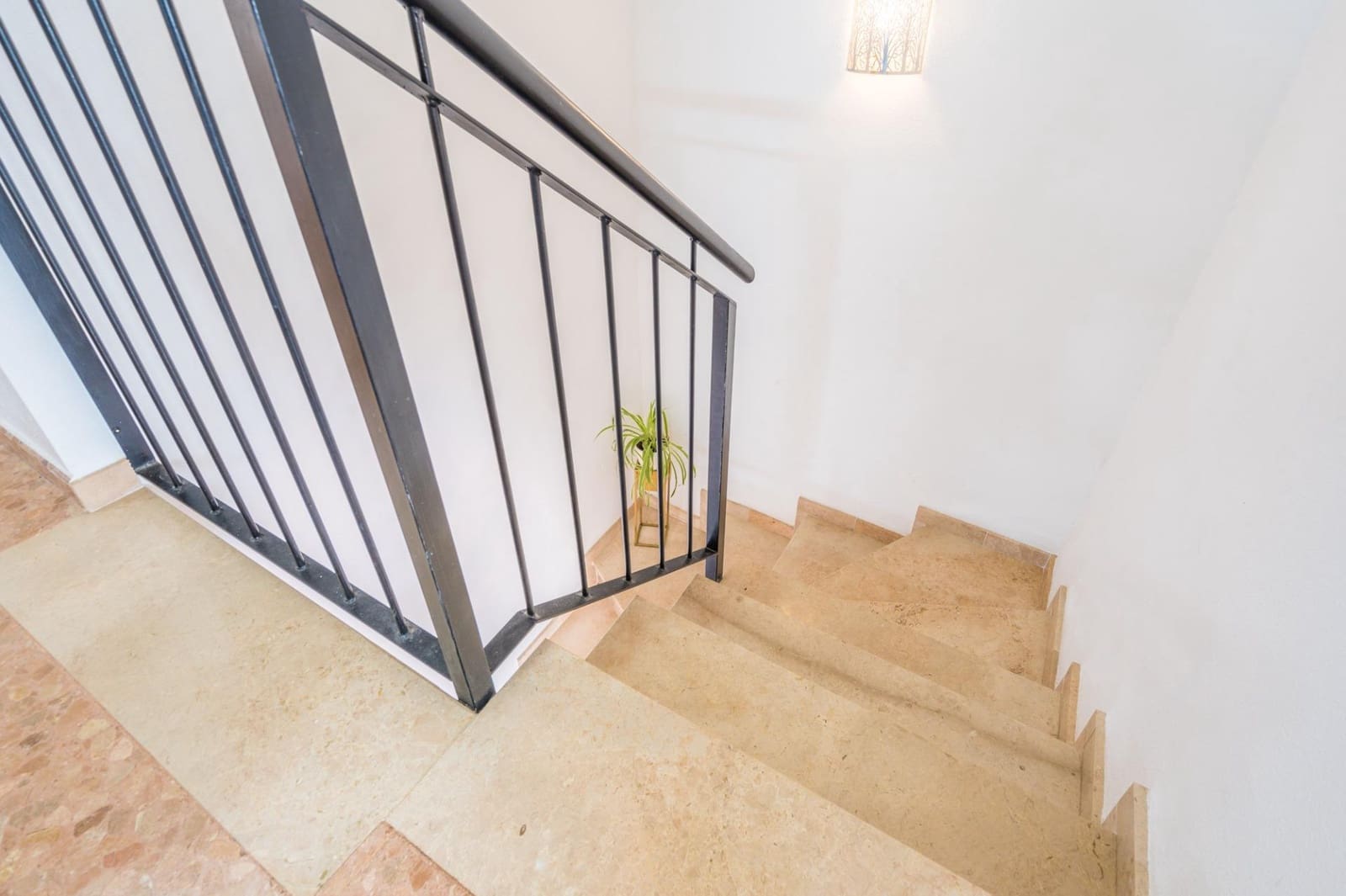 3 slaapkamer Penthouse te koop in Riba-roja de Turia met zwembad garage - € 265.000 (Ref: 9983121)