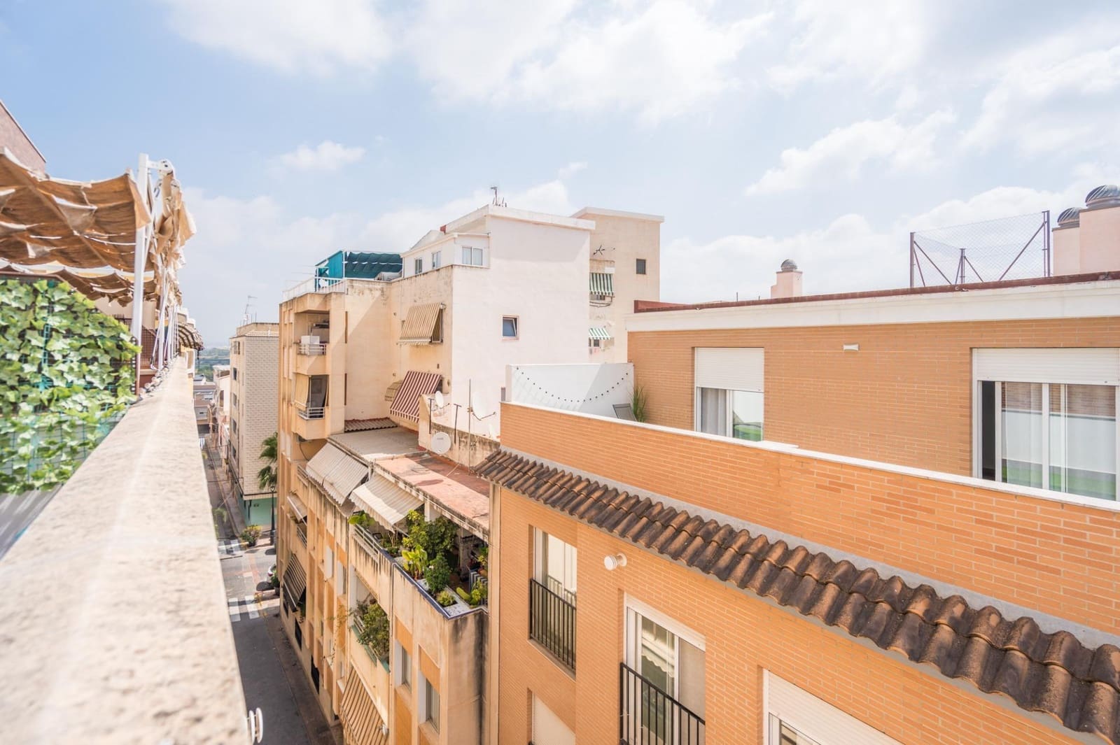 3 slaapkamer Penthouse te koop in Riba-roja de Turia met zwembad garage - € 265.000 (Ref: 9983121)