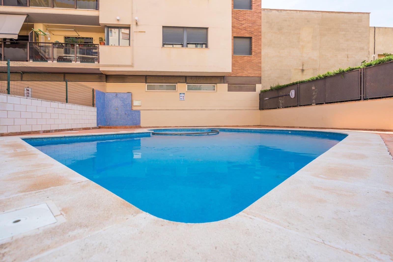 3 slaapkamer Penthouse te koop in Riba-roja de Turia met zwembad garage - € 265.000 (Ref: 9983121)