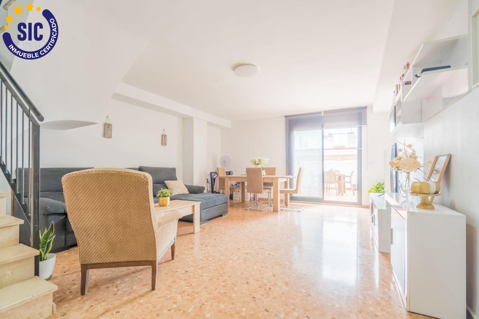 3 bedroom Penthouse for sale in Riba-roja de Turia with pool garage - € 265,000 (Ref: 9983121)