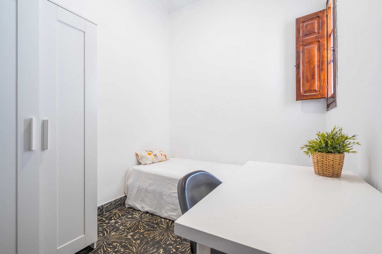4 quarto Apartamento para venda em Valencia cidade - 360 000 € (Ref: 9983122)