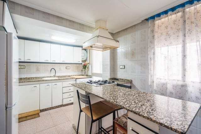 2 soveværelse Lejlighed til salg i Els Orriols, Valencia by - € 178.000 (Ref: 9983123)
