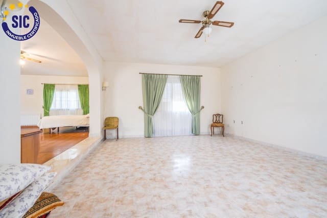 4 chambre Villa/Maison à vendre à Serra avec piscine garage - 499 000 € (Ref: 9990820)