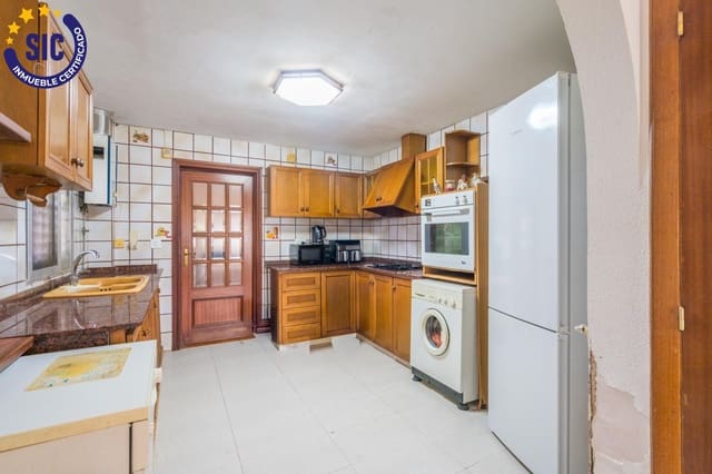 4 chambre Villa/Maison à vendre à Serra avec piscine garage - 499 000 € (Ref: 9990820)