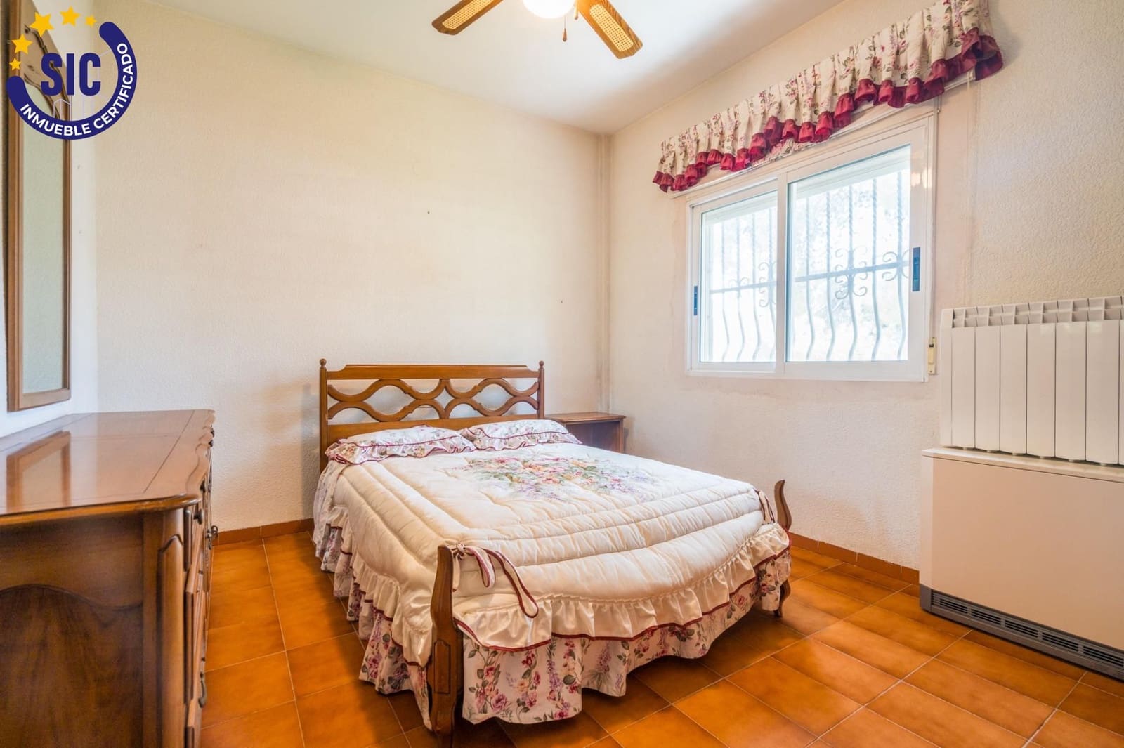 4 chambre Villa/Maison à vendre à Serra avec piscine garage - 499 000 € (Ref: 9990820)