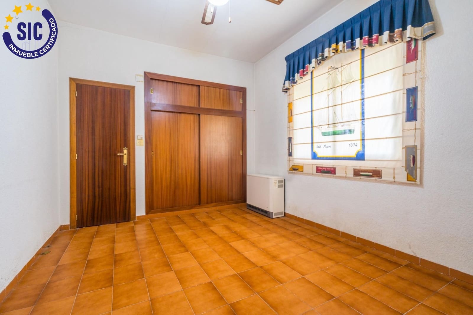 4 chambre Villa/Maison à vendre à Serra avec piscine garage - 499 000 € (Ref: 9990820)