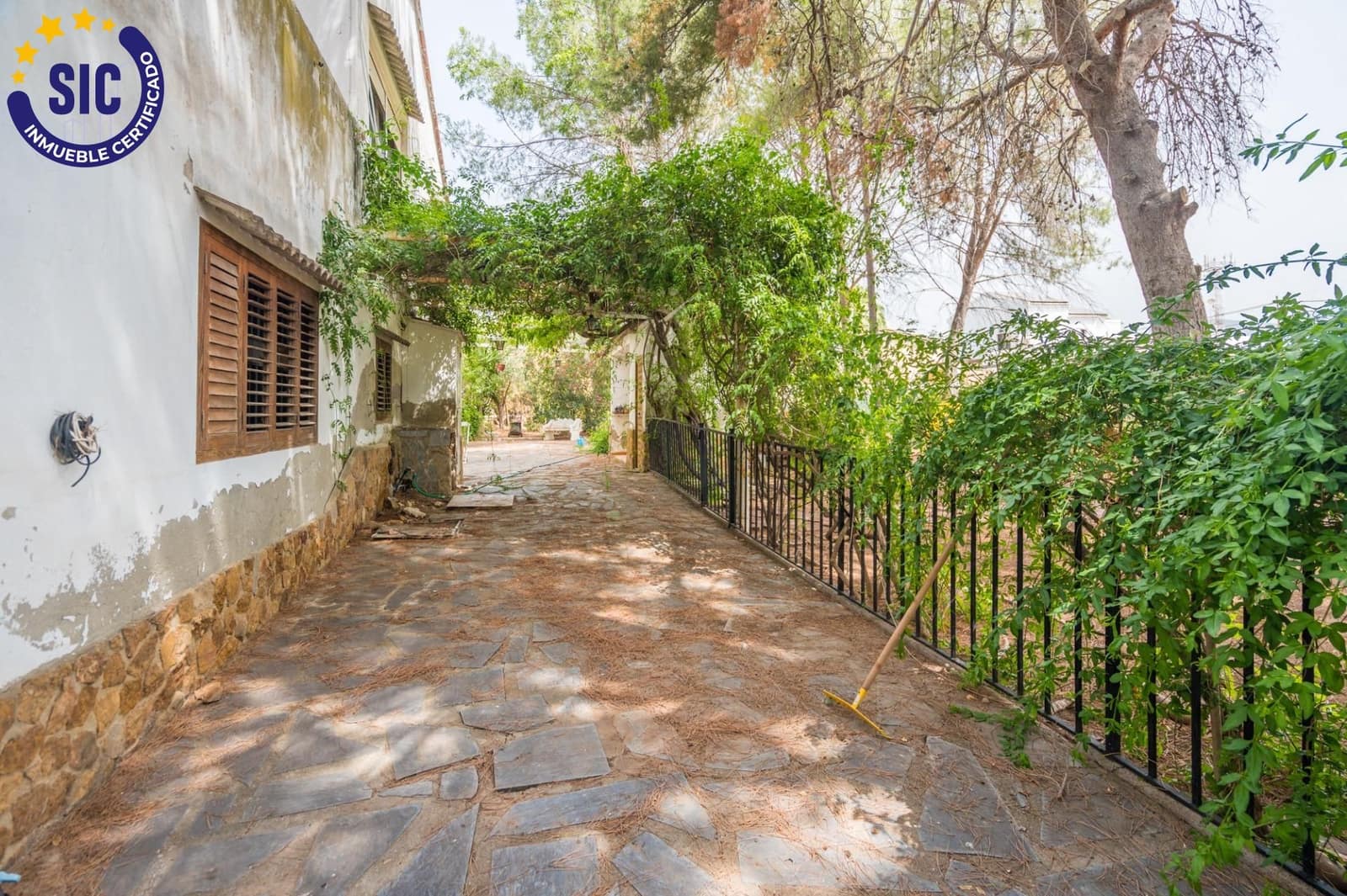 4 chambre Villa/Maison à vendre à Serra avec piscine garage - 499 000 € (Ref: 9990820)