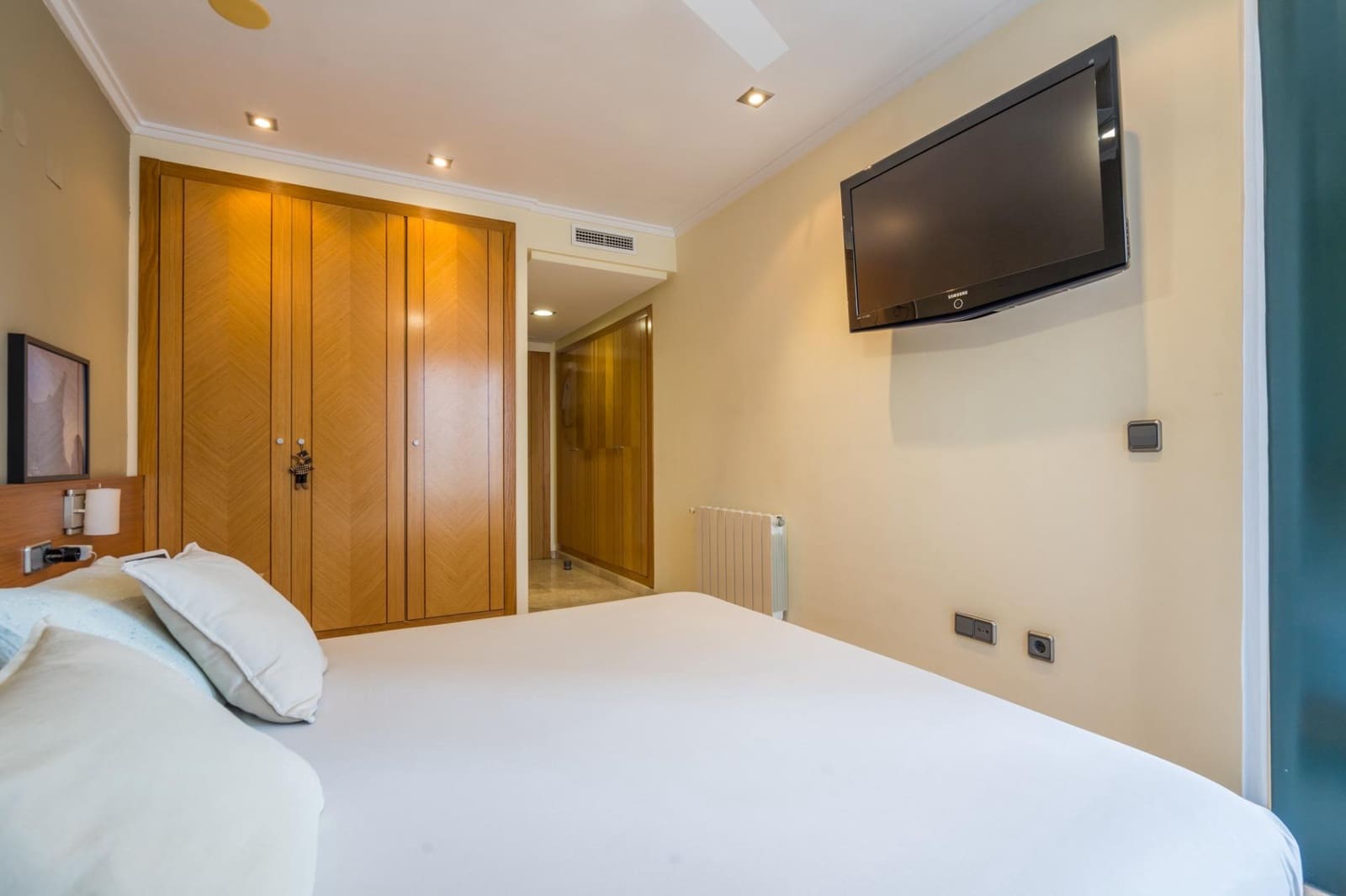4 quarto Penthouse para venda em Tavernes de la Valldigna com piscina - 240 000 € (Ref: 9998921)